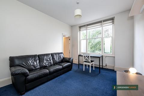 1 bedroom flat to rent, Porten Road, Brook Green, W14