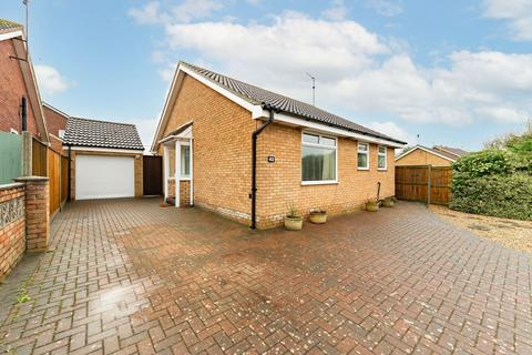 3 bedroom detached bungalow for sale, Elmdale Drive, Carlton Colville