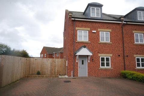 4 bedroom townhouse for sale, Dunelm Grange, Boldon Colliery