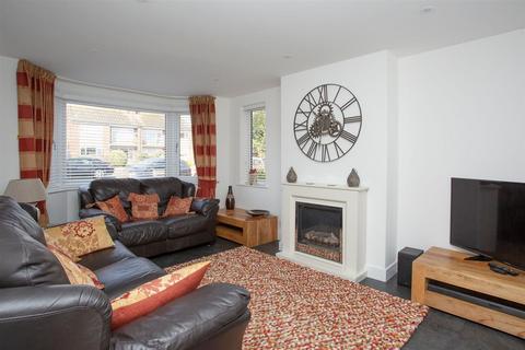 2 bedroom flat for sale, Luton Avenue, Broadstairs, CT10