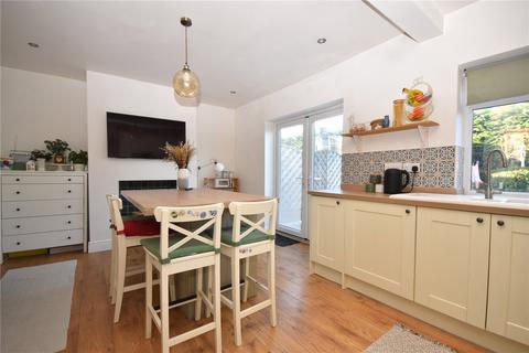 3 bedroom semi-detached house for sale, East View, Gildersome, Morley, Leeds