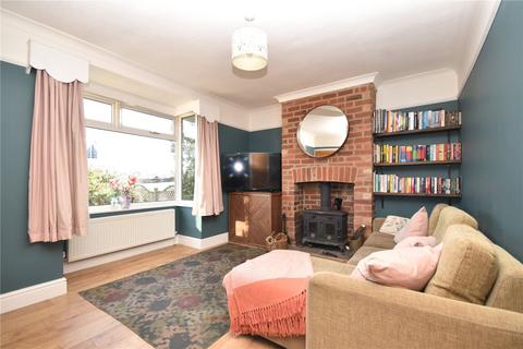 3 bedroom semi-detached house for sale, East View, Gildersome, Morley, Leeds