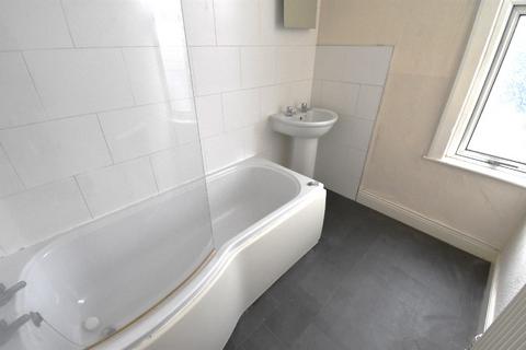 1 bedroom flat to rent, Shaftsbury Avenue, Hull, HU8