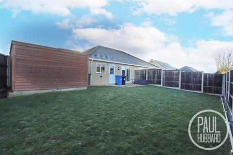 2 bedroom semi-detached bungalow for sale, Coppice Close, Lowestoft, NR32