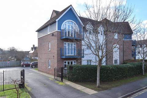 2 bedroom apartment for sale, The Lakes, Larkfield, Kent