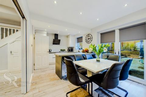 39 Beard Crescent, New Mills, High Peak, SK22 4LJ