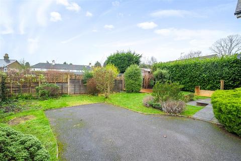 3 bedroom detached house for sale, Dorking Road, Tadworth