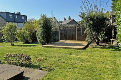 3 bedroom detached house for sale, Dorking Road, Tadworth