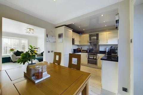 5 Rydal Close, Astley, Manchester, M29 7EQ