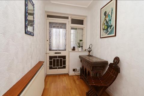 3 bedroom terraced house for sale, New Park Avenue, Palmers Green N13