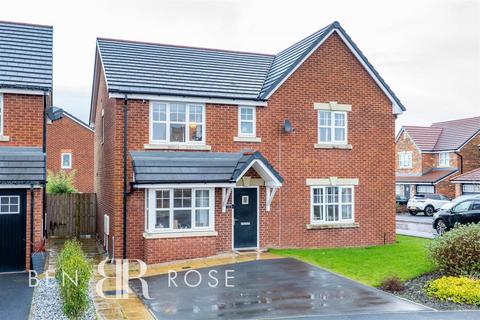 3 bedroom semi-detached house for sale, Swift Drive, Farington, Leyland