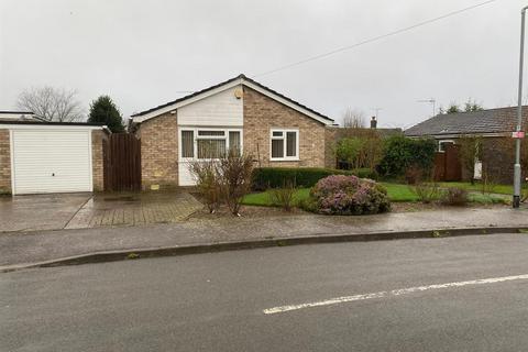 2 bedroom detached bungalow for sale, Birch Avenue, Stowmarket IP14