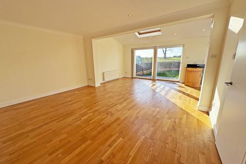 82 Windmill Lane, Southall, UB2 4NF