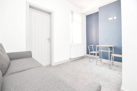 3 bedroom house to rent, Egerton Street, Middlesbrough TS1