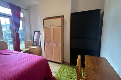 1 bedroom in a house share to rent, Aberdeen Road, Harrow HA3