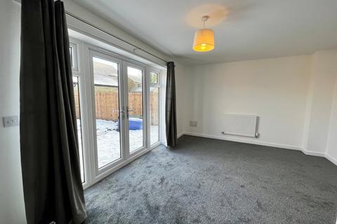 3 bedroom semi-detached house to rent, Clifford Place, Skipton, BD23