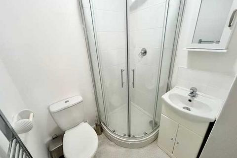Studio to rent, Sackville Road, Room 5, Brighton