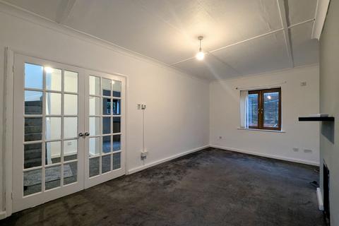 3 bedroom end of terrace house for sale, Crossway, Gateshead, NE9