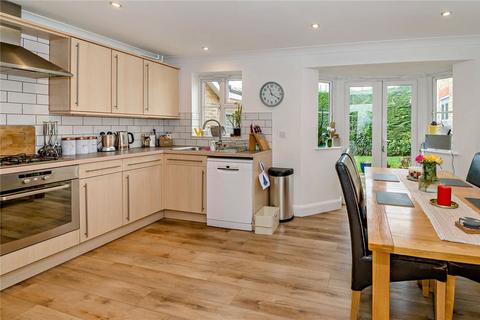 4 bedroom semi-detached house for sale, Claremont Crescent, Newbury, West Berkshire, RG14