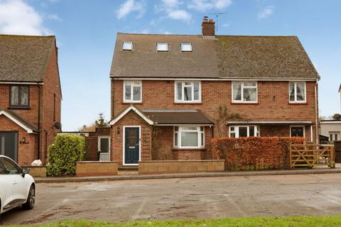 3 Blamsters Crescent, Halstead, CO9 1AG