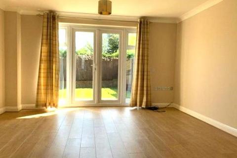 2 bedroom terraced house to rent, Letts Green, Woodley, Berkshire, RG5