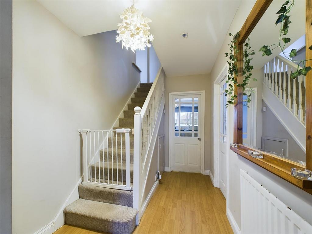 Hallway.jpg