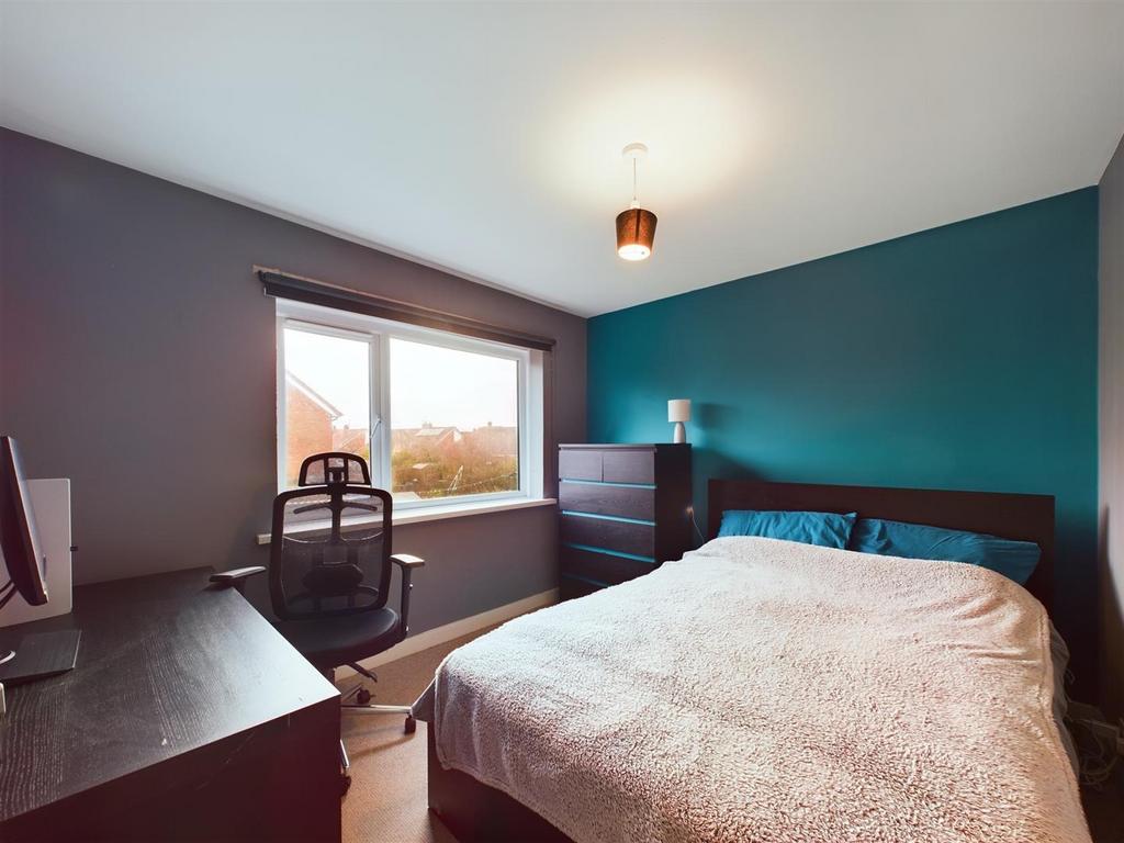 Bed 3.jpg