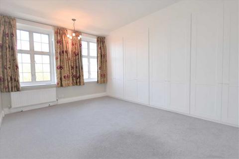 2 bedroom flat to rent, Heathfield Court, Chiswick, Chiswick