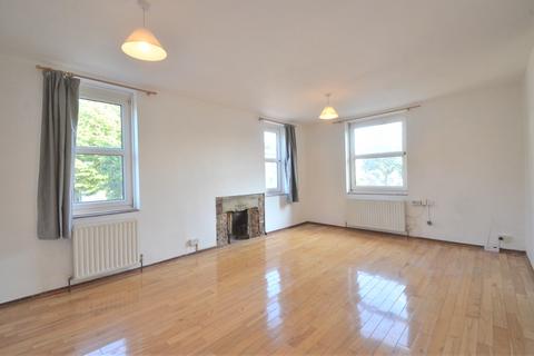 Studio to rent, Mapledene Road, London E8