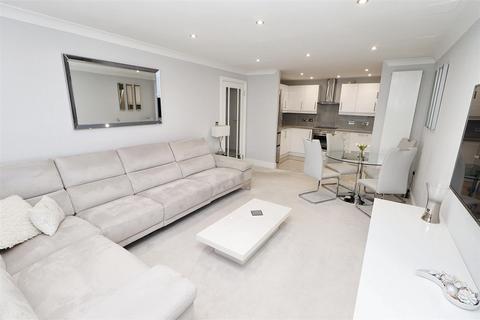8 Coleridge Way, Borehamwood, WD6 2AR