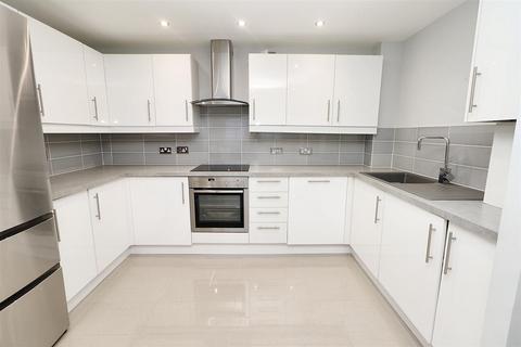 8 Coleridge Way, Borehamwood, WD6 2AR