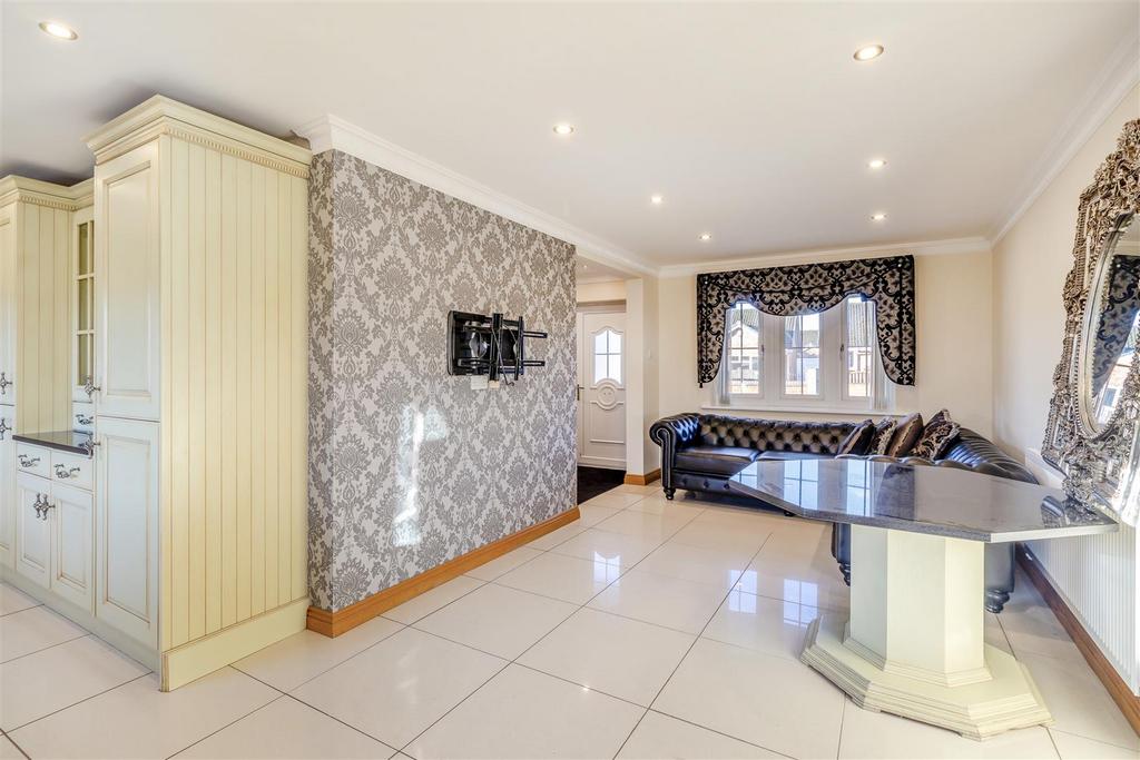 8630613-interior19.jpg