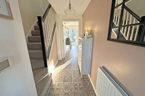 22 Pastures Drive, Tidbury Green, Solihull, B90 1US