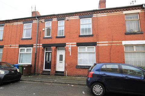 3 bedroom terraced house to rent, Holland Street, Manchester M34