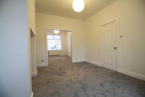 3 bedroom terraced house to rent, Holland Street, Manchester M34