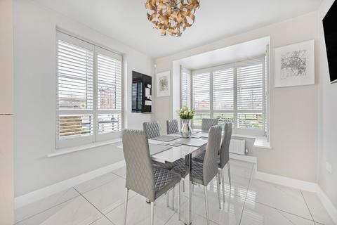 8 Barley Road, Cheltenham, GL52 3PF