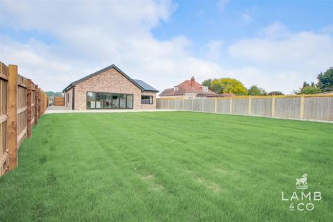 3 bedroom detached bungalow for sale, Talbot Road, Little Clacton CO16