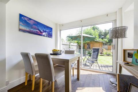 2 bedroom maisonette for sale, Craneford Way, Twickenham