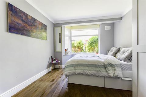 2 bedroom maisonette for sale, Craneford Way, Twickenham