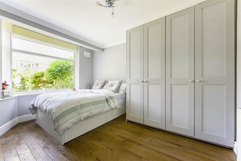 67 Craneford Way, Twickenham, TW2 7SB