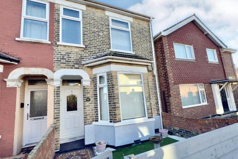 4 bedroom terraced house for sale, Lorne Park Road, Lowestoft, Suffolk