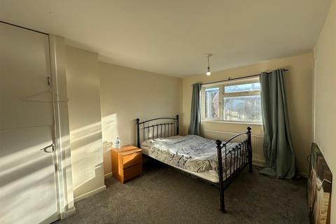 66 Figtree Walk, Dogsthorpe, Peterborough, PE1 3SP