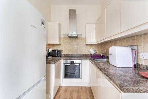 1 bedroom flat to rent, Clifton Hill, St John's Wood, London, NW8