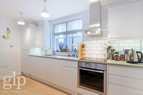 2 bedroom apartment to rent, Rupert Street, W1D