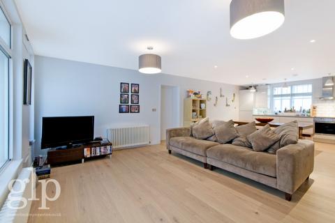 2 bedroom apartment to rent, Rupert Street, W1D