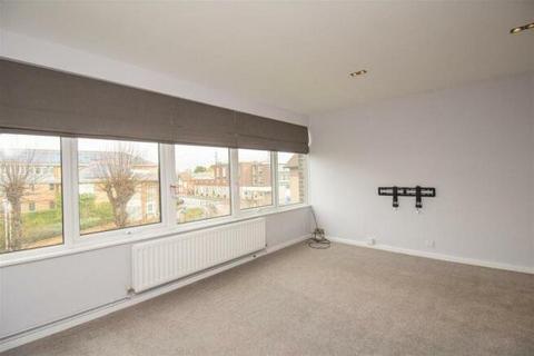 2 bedroom duplex to rent, The Poplars, West Bridgford, Nottingham, Nottinghamshire, NG2