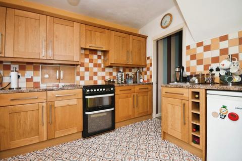 3 bedroom semi-detached house for sale, Shetland Road, Dronfield, S18 1WB