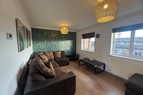 1 bedroom flat to rent, Chadview Court, Chadwell Heath Lane, Romford, Essex, RM6