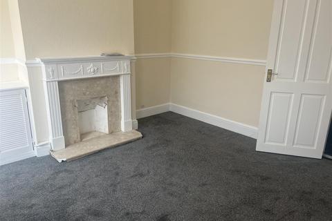 3 bedroom terraced house to rent, Dora Street, Walsall