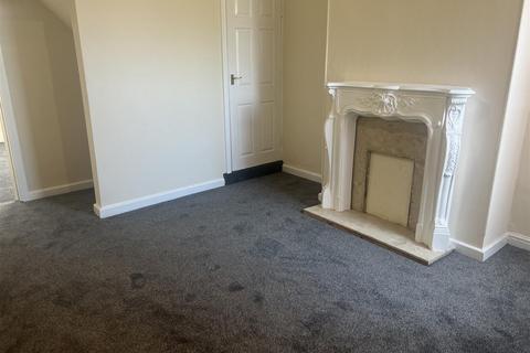 3 bedroom terraced house to rent, Dora Street, Walsall